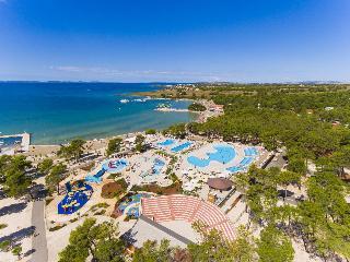 Apartment Holiday Village Zaton Нин Экстерьер фото