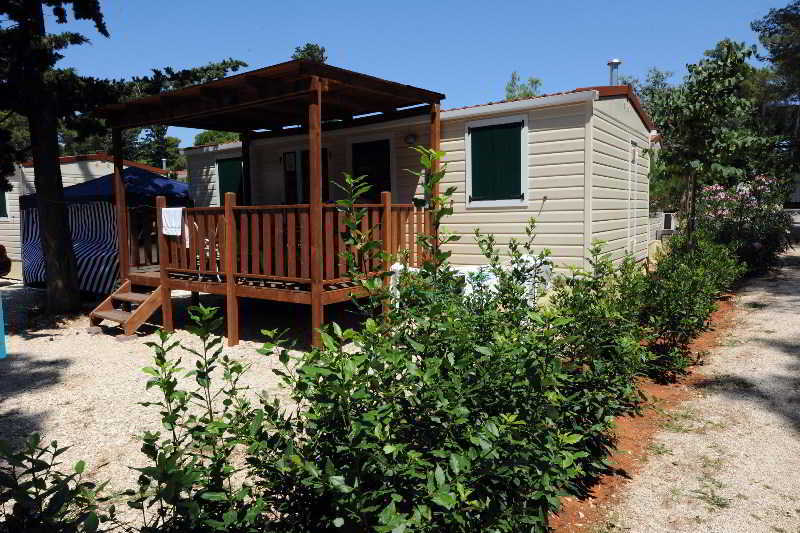 Apartment Holiday Village Zaton Нин Экстерьер фото